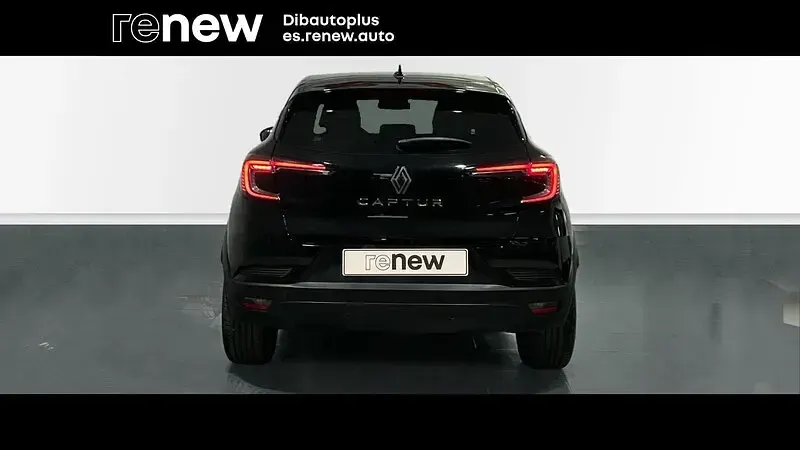 Usado Renault Captur Techno 100 CV (73 kW) 2025 Negro SUV