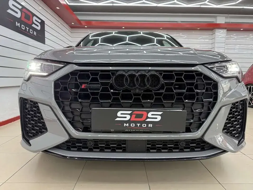 Usado Audi RS Q3 Sport 401 CV (294 kW) 2021 Gris SUV