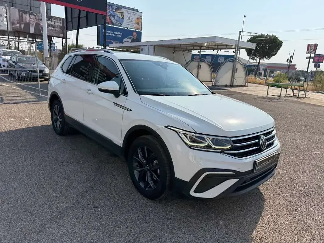 Usado VW Tiguan Allspace Life 150 CV (110 kW) 2023 Blanco SUV
