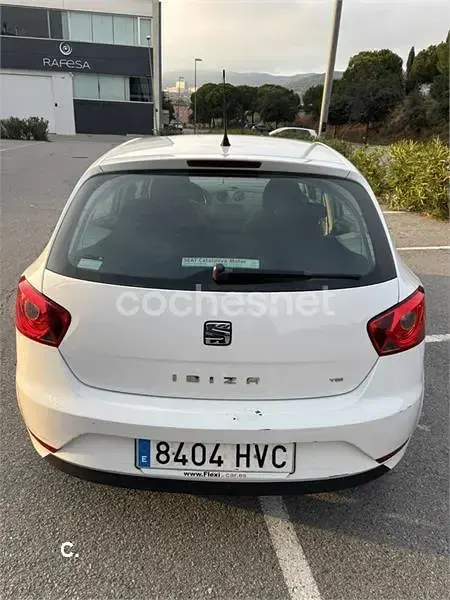Usado Seat Ibiza I-Tech 85 CV (62 kW) 2013 Blanco Berlina