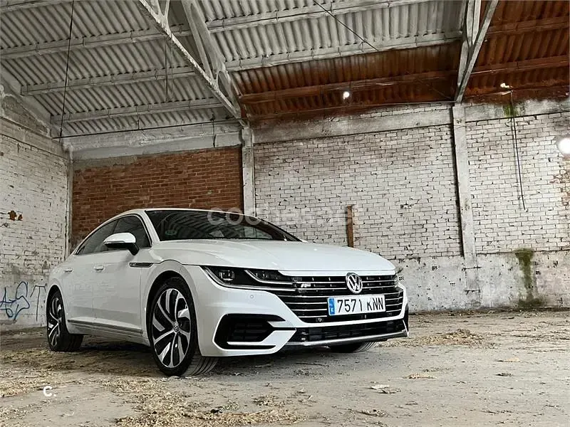 Usado VW Arteon R-line 150 CV (110 kW) 2018 Blanco Utilitario