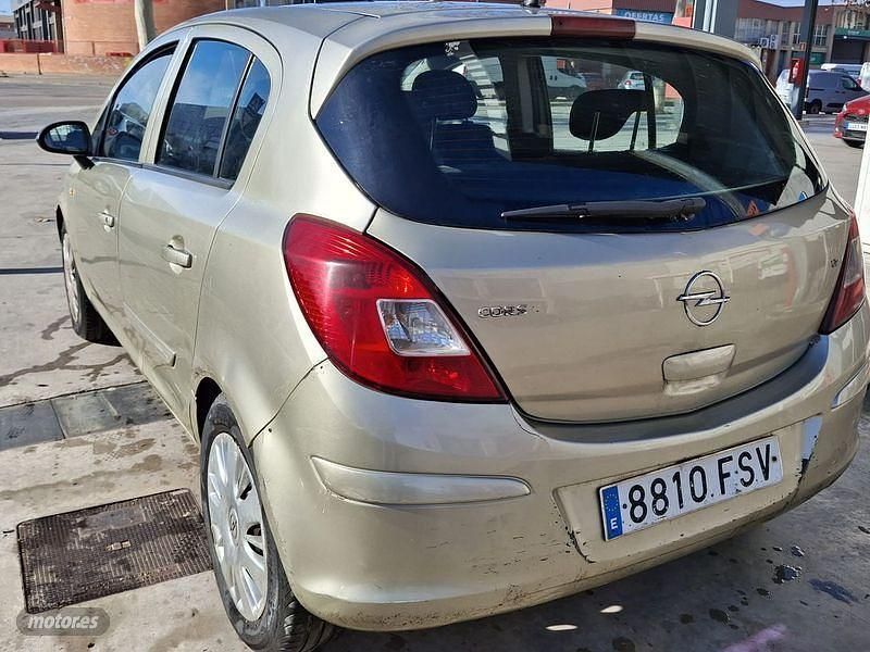 Usado Opel Corsa Enjoy 90 CV (66 kW) 2007 Beige Utilitario