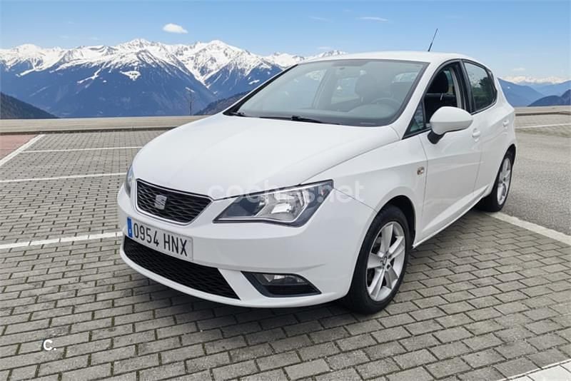 Blanco Usado 2013 Seat Ibiza Reference Berlina | 4300 € (Buen precio) - Imagen 1/4
