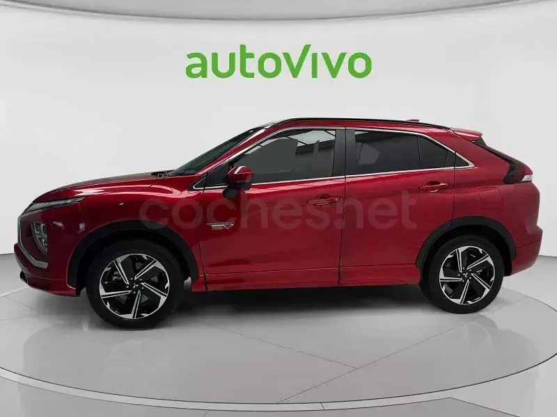 Usado Mitsubishi Eclipse Cross 188 CV (138 kW) 2022 Rojo SUV