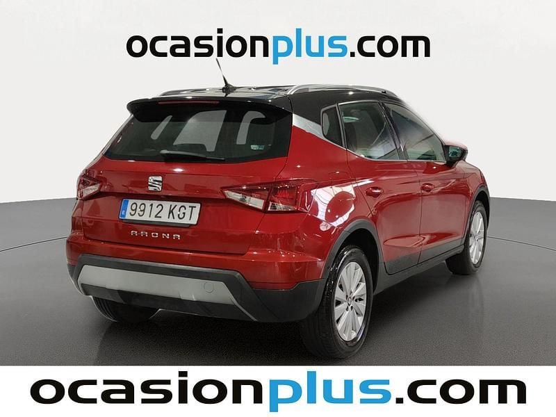 Usado Seat Arona Ecomotive 116 CV (85 kW) 2018 Rojo SUV