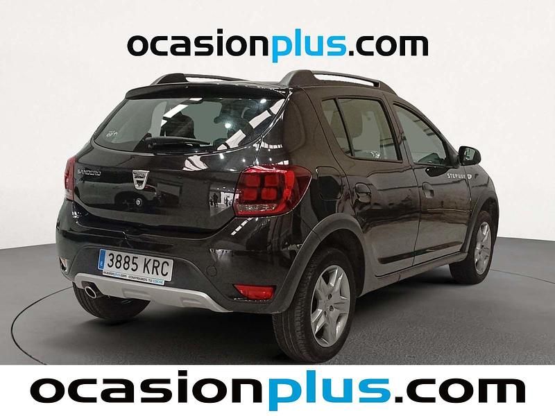 Usado Dacia Sandero Essentiel 90 CV (66 kW) 2018 Negro Utilitario