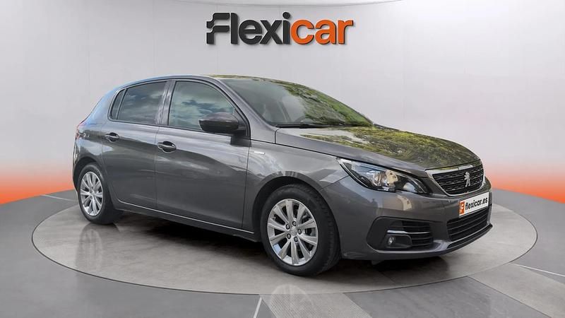 Usado Peugeot 308 Style 131 HP (96 kW) 2020 Sedan