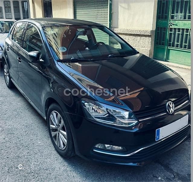 Usado VW Polo Advance 90 CV (66 kW) 2016 Negro Berlina