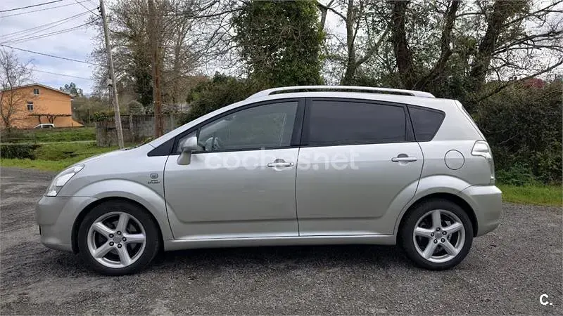 Usado Toyota Corolla Verso Sport 177 CV (130 kW) 2007 Gris / plata Monovolumen