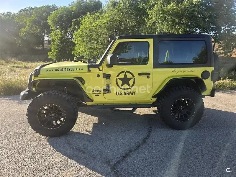 Usado Jeep Wrangler Sport 270 CV (198 kW) 2022 Amarillo SUV