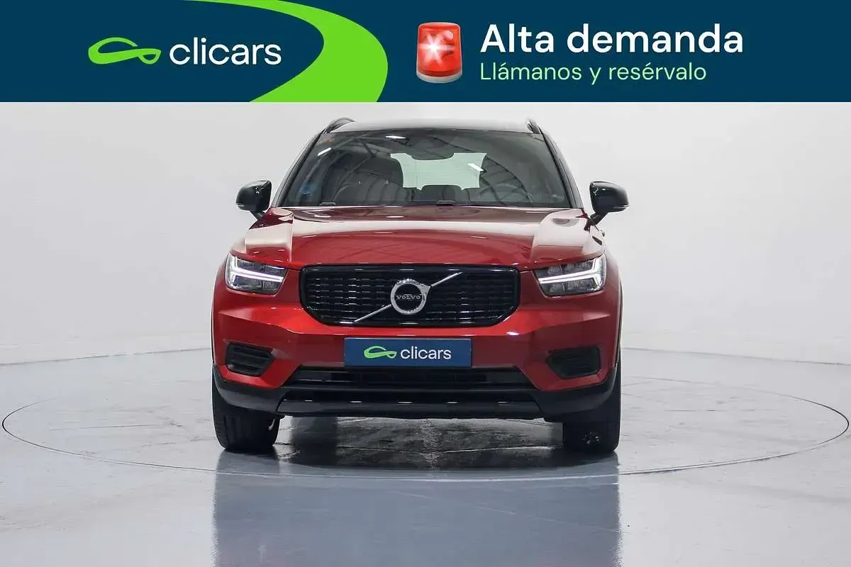 Usado Volvo XC40 Plus 179 CV (131 kW) 2021 Rojo SUV