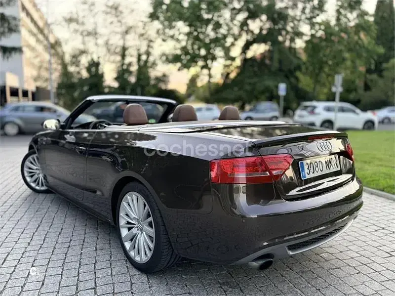 Usado Audi A5 Cabriolet S-Line 211 CV (155 kW) 2011 Marrón Descapotable
