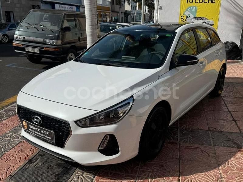Blanco Usado 2018 Hyundai i30 Berlina | 9990 € (Super precio) - Imagen 1/4