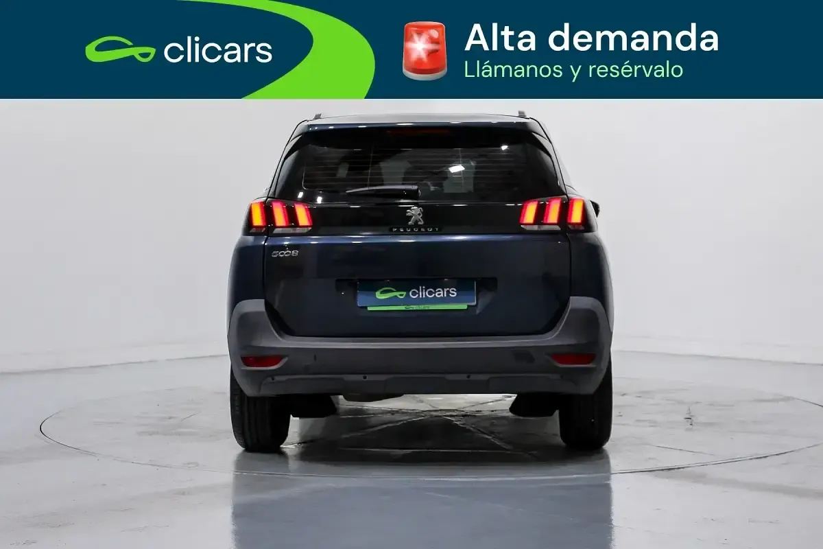 Usado Peugeot 5008 Allure 165 CV (121 kW) 2017 Azul Monovolumen