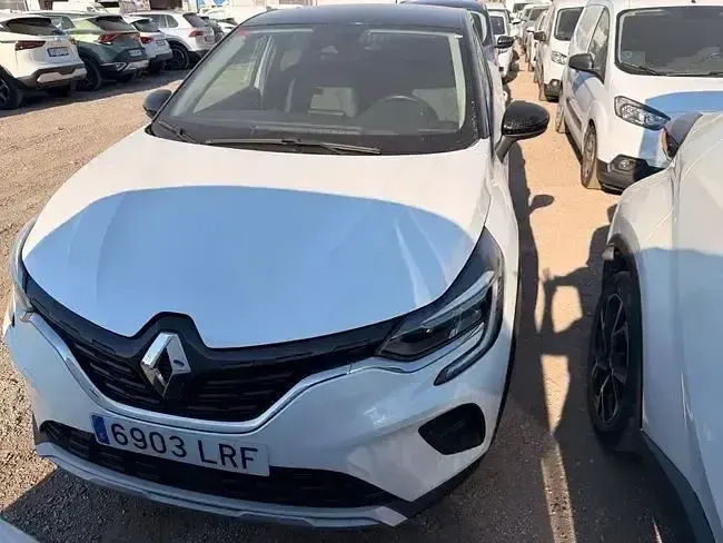 Usado Renault Captur Intens 101 CV (74 kW) 2021 Blanco SUV