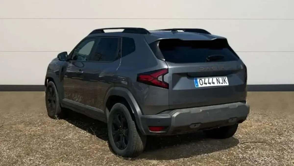 Usado Dacia Duster Extreme 131 CV (96 kW) 2025 Gris SUV