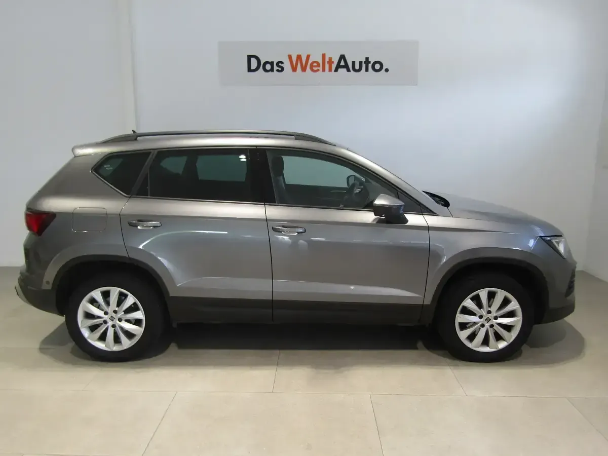 Usado Seat Ateca Style 110 CV (80 kW) 2022 Gris SUV