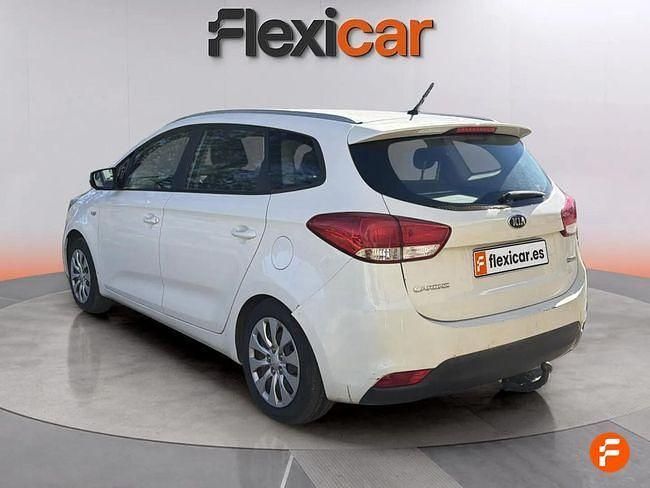 Usado Kia Carens 115 CV (84 kW) 2015 Blanco Monovolumen