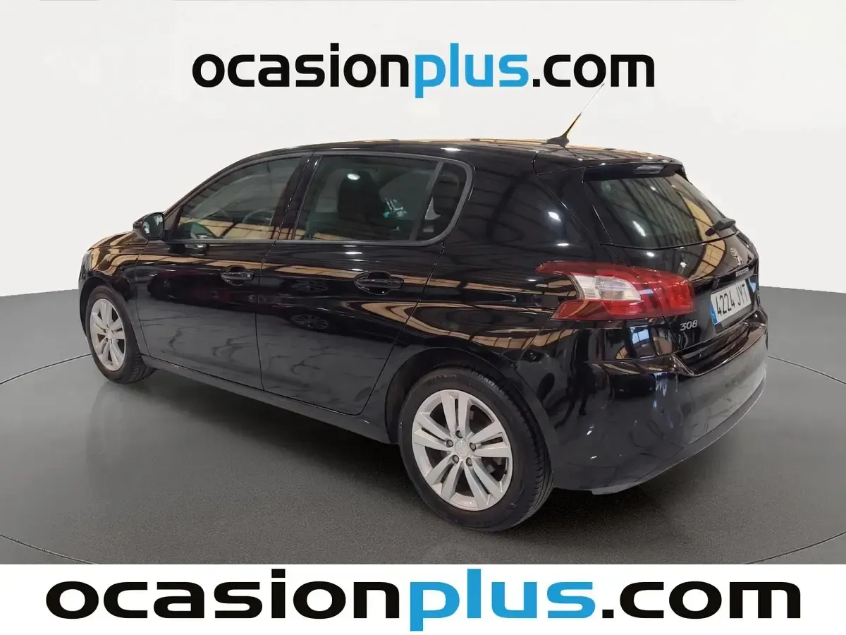 Usado Peugeot 308 Style 100 CV (73 kW) 2017 Negro Utilitario