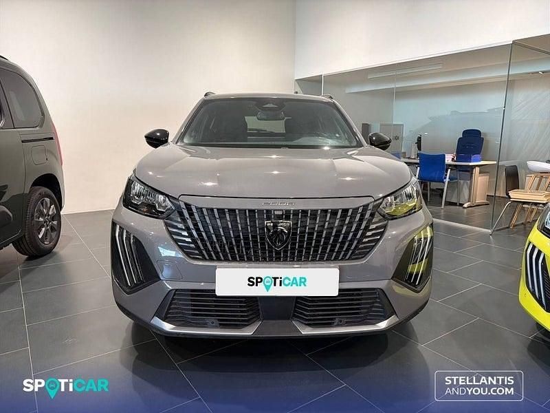 Usado Peugeot 2008 Allure 145 CV (106 kW) 2025 Gris / plata SUV