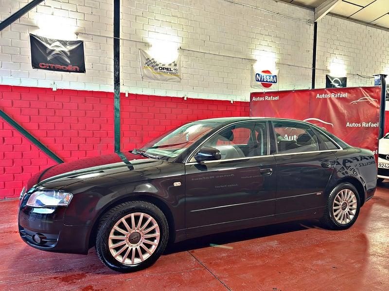 Usado Audi A4 S-Line 130 CV (95 kW) 2006 Negro Berlina