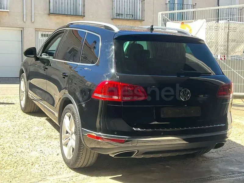 Usado VW Touareg 262 CV (192 kW) 2015 Negro SUV