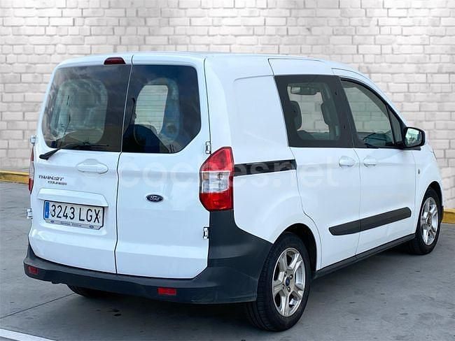 Usado Ford Tourneo Courier Ambiente 75 CV (55 kW) 2020 Blanco Monovolumen