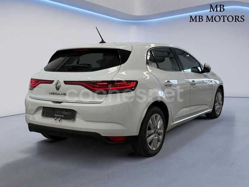 Usado Renault Mégane IV Business 115 CV (84 kW) 2021 Blanco Berlina