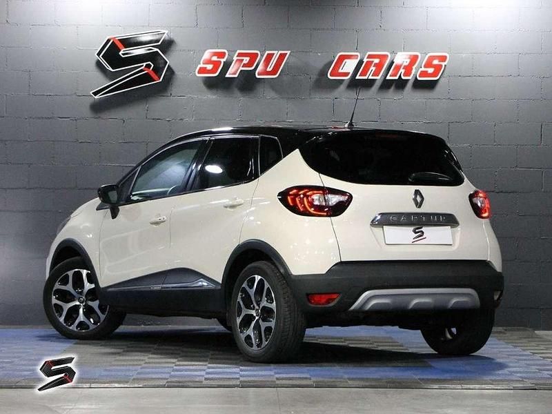 Usado Renault Captur Zen 91 CV (66 kW) 2019 Beige SUV