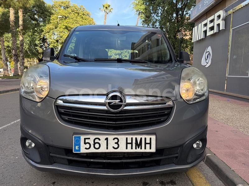 Usado Opel Combo Selective 105 CV (77 kW) 2013 Beige Monovolumen
