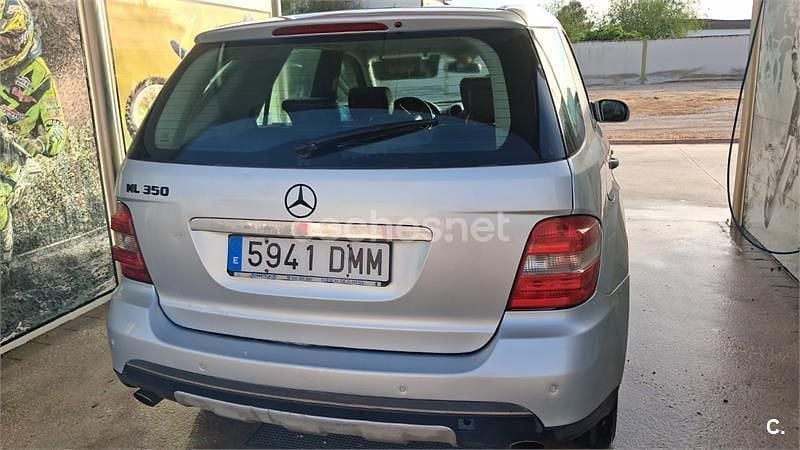 Usado Mercedes ML350 272 CV (200 kW) 2005 Gris / plata SUV