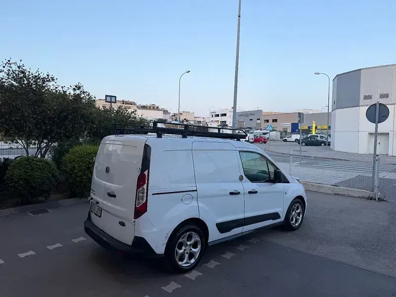 Usado Ford Transit Connect 100 CV (73 kW) 2016 Blanco Monovolumen
