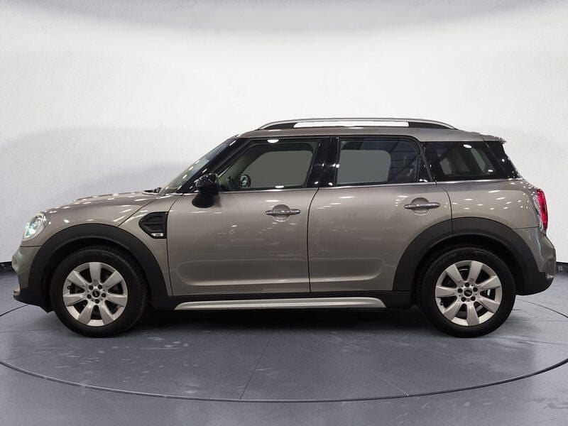 Usado Mini One Countryman 102 CV (75 kW) 2018 Marrón SUV