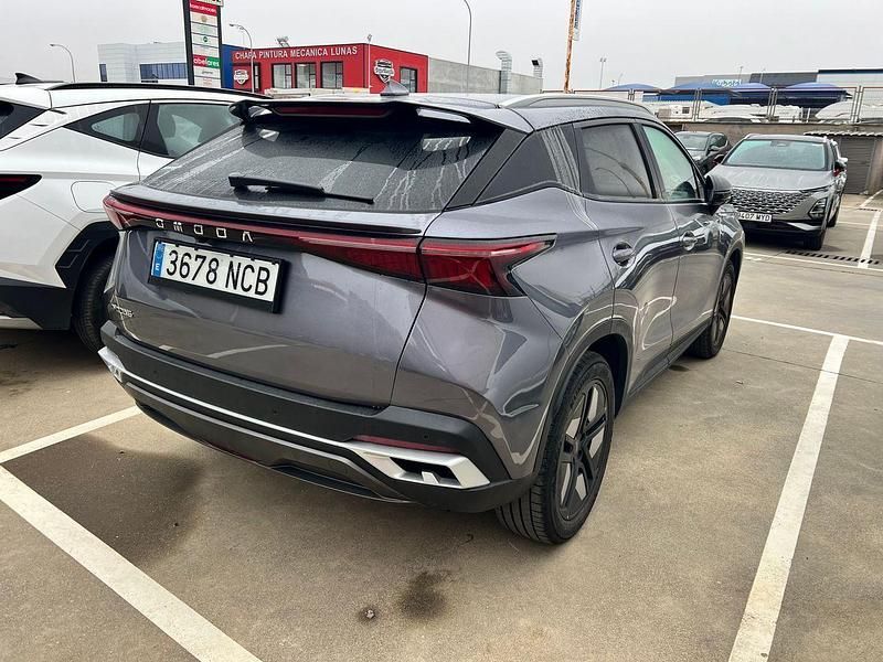 Usado Omoda 5 147 CV (108 kW) 2025 Gris / plata SUV