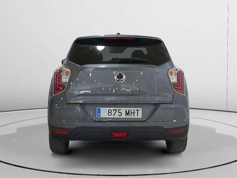 Usado Ssangyong (KGM) Tivoli 128 CV (94 kW) 2023 Gris SUV