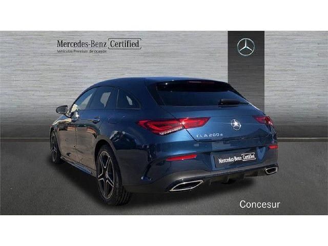 Usado Mercedes CLA250e Shooting Brake AMG line 218 CV (160 kW) 2021 Azul denim Familiar