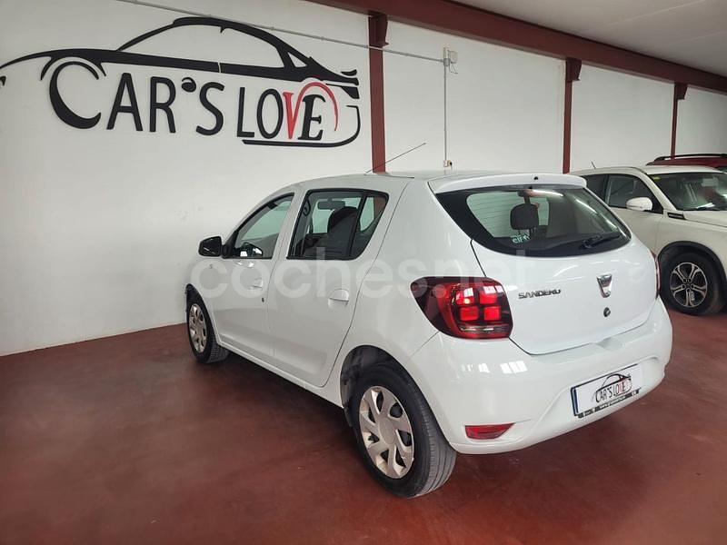 Usado Dacia Sandero Lauréate 75 CV (55 kW) 2017 Blanco Berlina