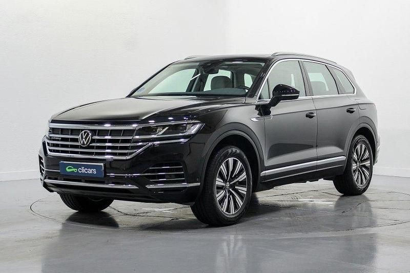 Negro Usado 2021 VW Touareg Elegance SUV | 49.990 € - Imagen 1/4