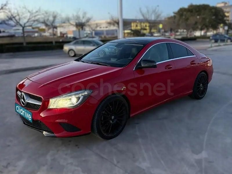 Usado Mercedes CLA200 Urban 136 CV (100 kW) 2015 Rojo Berlina