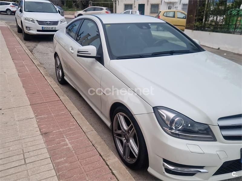 Usado Mercedes C220 170 CV (125 kW) 2012 Blanco Coupe