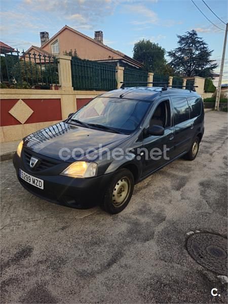 Azul Usado 2009 Dacia Logan Lauréate Berlina | 3500 € (Precio justo) - Imagen 1/4