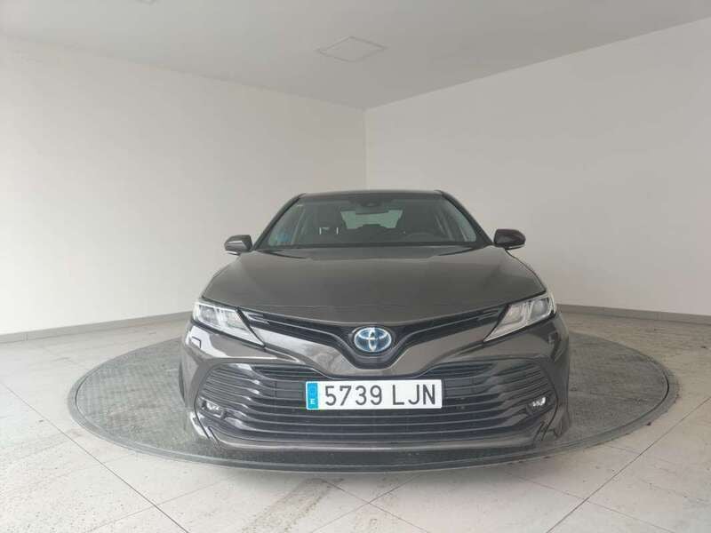 Usado Toyota Camry Advance 218 CV (160 kW) 2020 Gris Berlina