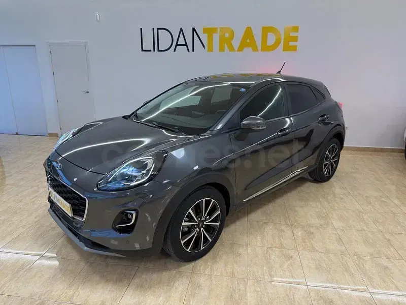 Usado Ford Puma Titanium 125 CV (91 kW) 2023 Gris / plata SUV