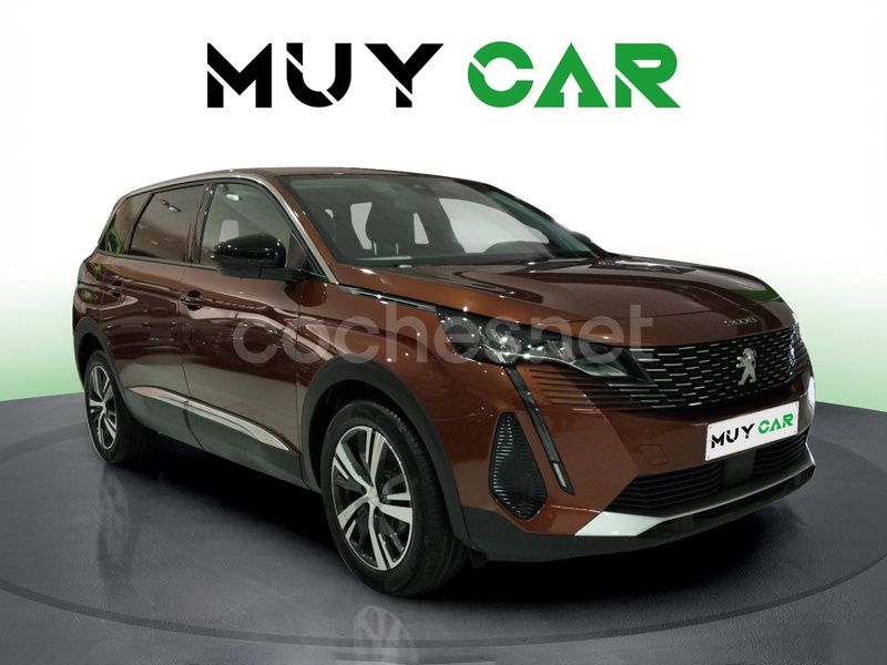 Marrón Usado 2023 Peugeot 5008 Allure Monovolumen | 21.990 € (Precio justo) - Imagen 1/4