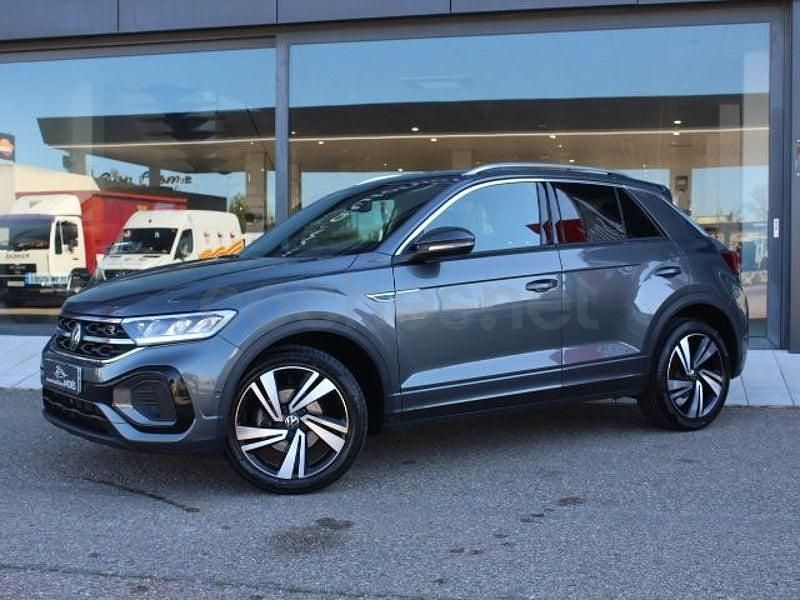 Usado VW T-Roc R-line 150 CV (110 kW) 2022 Gris / plata SUV