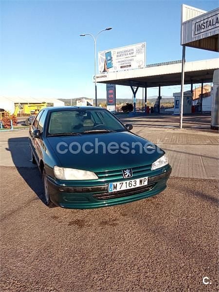 Usado Peugeot 406 112 CV (82 kW) 1998 Verde Berlina