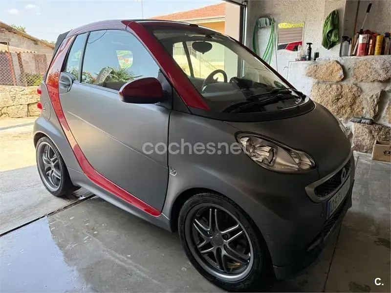 Usado Smart ForTwo Cabrio Passion 84 CV (61 kW) 2014 Granate Descapotable