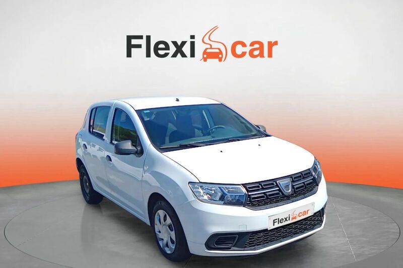 Blanco Usado 2019 Dacia Sandero Essentiel Utilitario | 9290 € (Precio justo) - Imagen 1/4