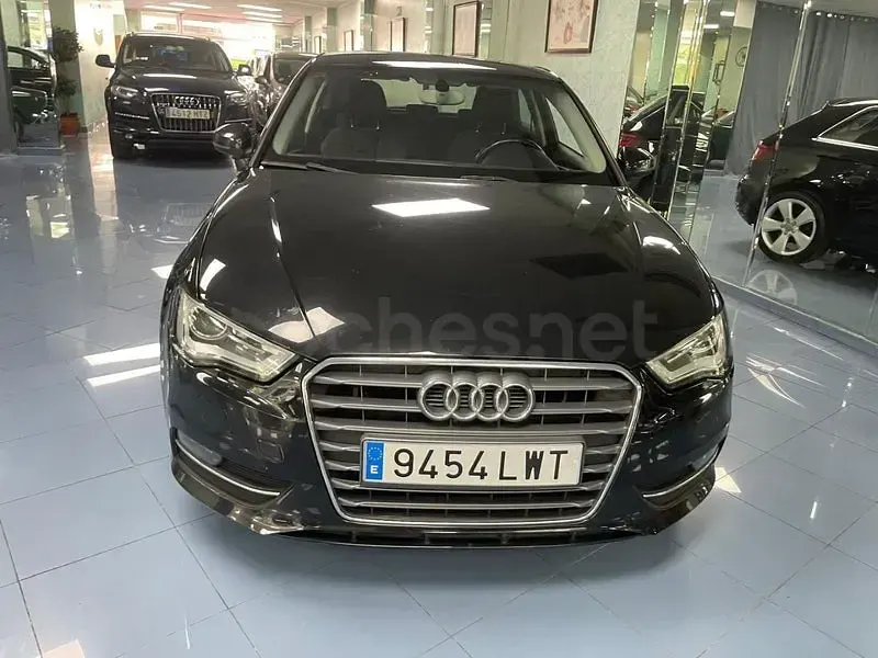 Usado Audi A3 Ambition 105 CV (77 kW) 2014 Negro Berlina