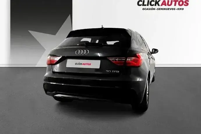 Usado Audi A1 Advanced 116 CV (85 kW) 2025 Rojo SUV